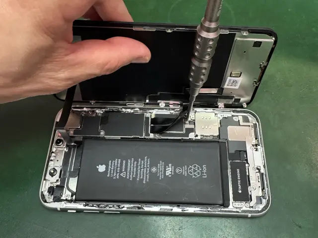 iPhone画面修理サービスの画像