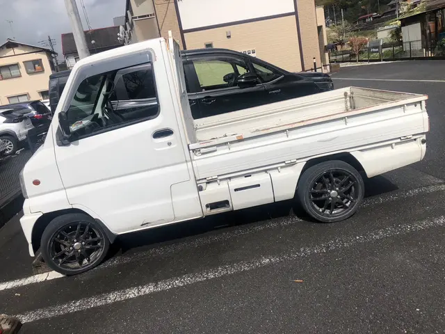 不用品がありましたら是非お任せ下さい！高く買い取りも行います。２人体制、迅速対応サービスの画像