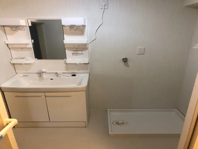 洗面化粧台の交換工事サービスの画像