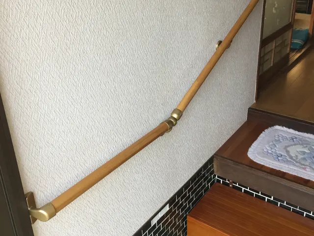 介護用手すり取付いたしますサービスの画像