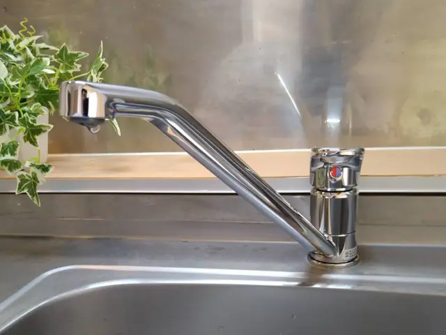 【口コミ１８００件達成！】◆キッチン水栓交換◆親切丁寧な説明と工事をしています！サービスの画像