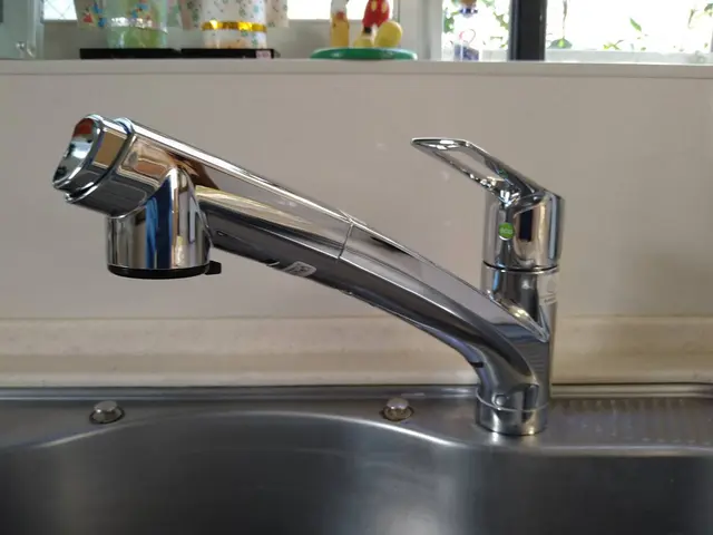 【口コミ１８００件達成！】◆キッチン水栓交換◆親切丁寧な説明と工事をしています！サービスの画像