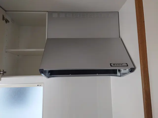 レンジフードもキッチンもピカピカに。経験と知識を活かして迅速丁寧に作業いたしますサービスの画像