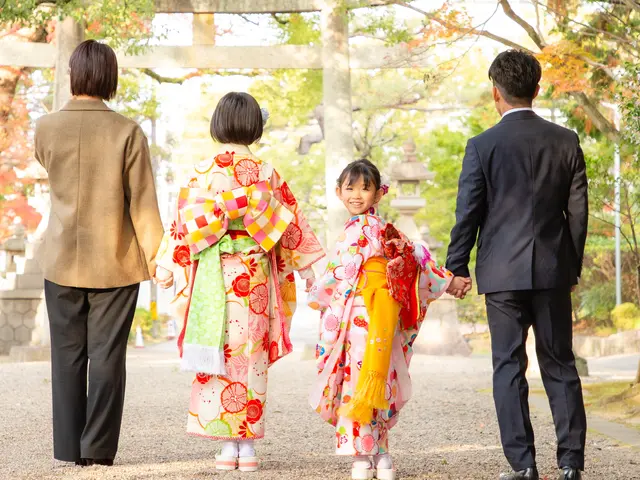 【ご家族に寄り添う撮影を心掛けてます】和傘2本レンタル無料！対応地域外も可能◎