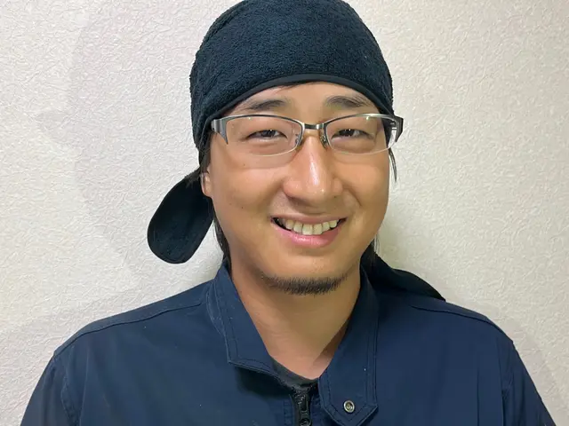 【屋根職人がつける庇】雨が当たらない快適な玄関、ベランダLIFEを♪サービスの画像