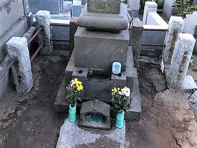 真心を込めてお墓参り「お掃除、雑草も綺麗」に致します。【お花、駐車場代込】サービスの画像