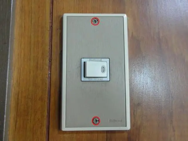 室内コンセント・スイッチ交換！業界歴14年の第一種電気工事士がお伺い致します。サービスの画像