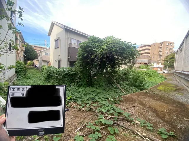 草刈機で迅速丁寧な作業をいたしますサービスの画像