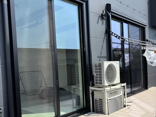 【私4児のパパが対応◎】国家資格取得！窓ガラスフィルム施工はお任せ下さい！サービスの画像