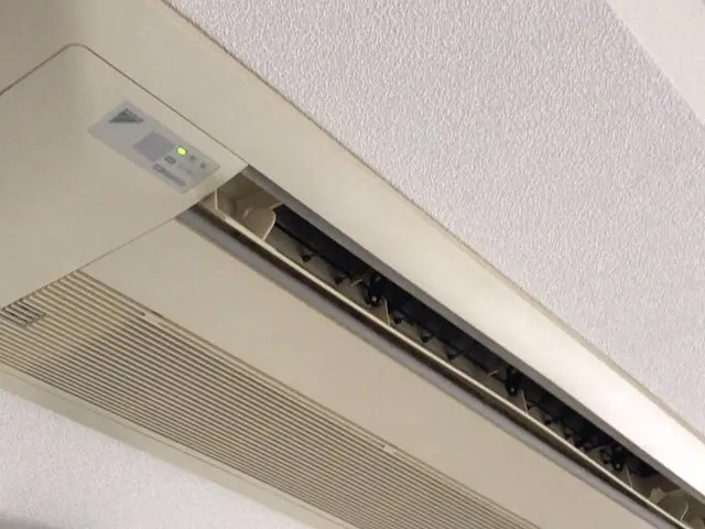 天井埋込式エアコンクリーニングサービスの画像