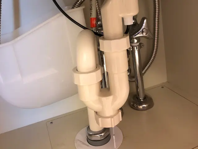 【緊急対応可】蛇口、排水管、給水管の漏水など対応します。水道局指定工事店サービスの画像