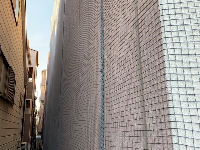 鳩対策のプロですが、転落防止ネット・剥落防止ネットも施工実績ありますサービスの画像