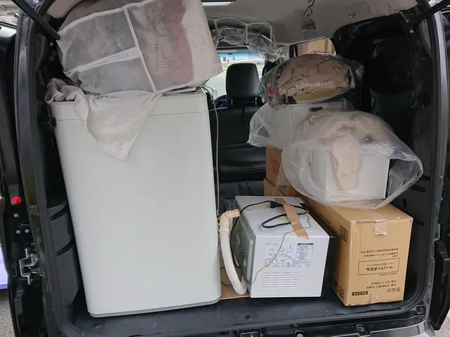 不要品回収軽バン積み放題！エアコン取り外し回収お気軽にメッセージ下さい！サービスの画像