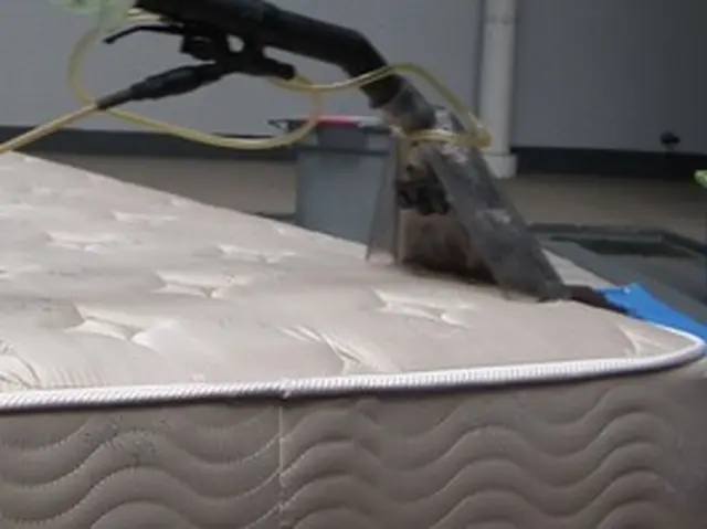 ベッドマットレス両面洗浄！当社は両面仕上げのみ対応しています。サービスの画像