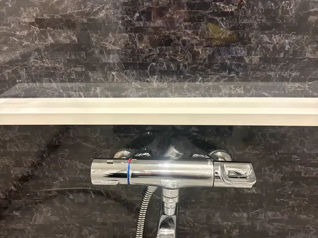 お客様に満足して頂けるように頑張ります！写真の私が伺います！宜しくお願いします。サービスの画像