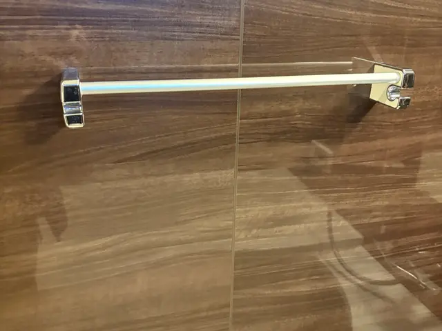 お客様に満足して頂けるように頑張ります！写真の私が伺います！宜しくお願いします。サービスの画像