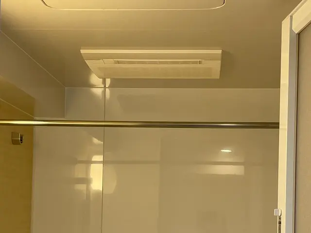 お客様に満足して頂けるように頑張ります！写真の私が伺います！宜しくお願いします。サービスの画像