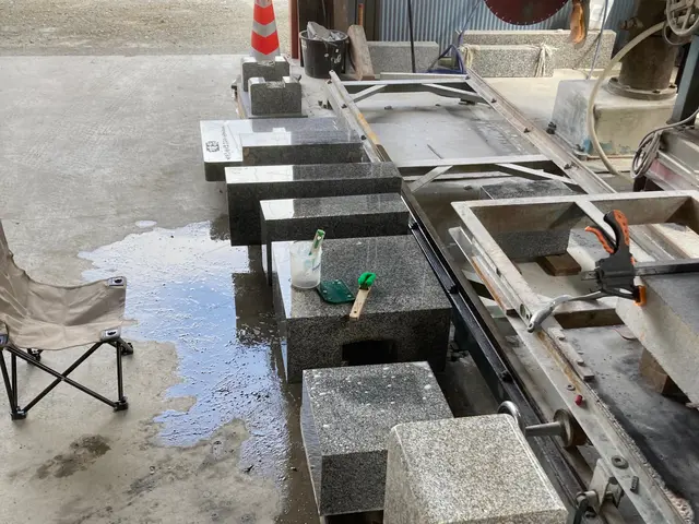 実績は100基以上。墓石・石材クリーニング・文字墨入れお任せください。サービスの画像