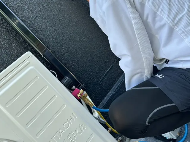 塗装　リフォーム　電気工事　補助金　お困り事のご相談はメッセージからご連絡下さいサービスの画像