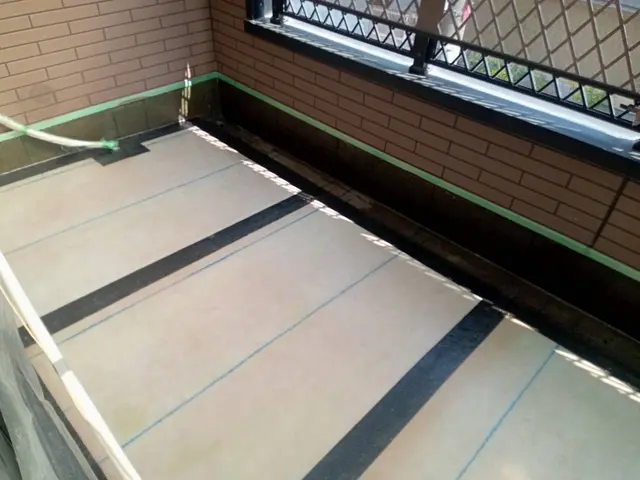 バルコニーFRP防水　1戸建てバルコニーで1番多く使用されております工法です。サービスの画像