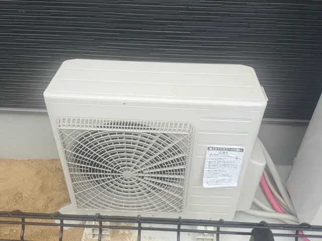 第一種電気工事士によるエコキュート新設、交換工事お任せ下さい！サービスの画像