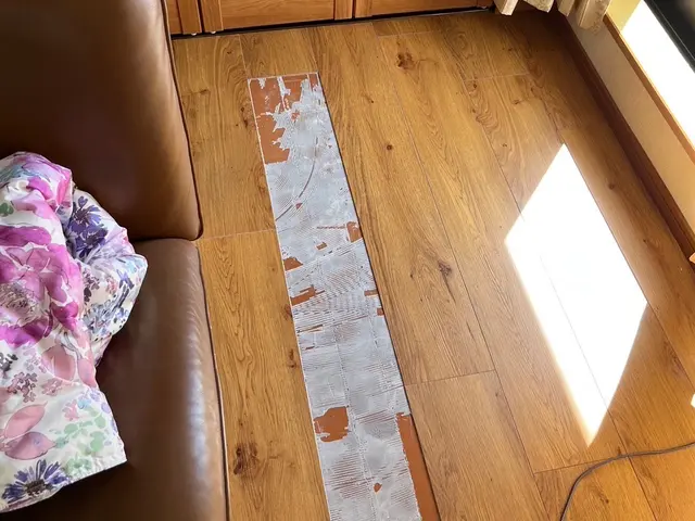 フロアタイル張り替えサービスの画像