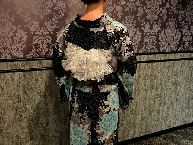 30年の経験と着付師師範が伺います！楽しく心地良い出張着付けサービス！