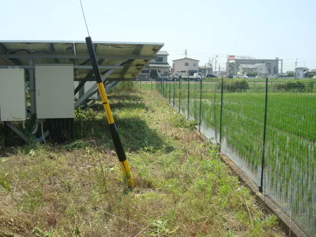 静音電気式、エンジン式草刈り機使用、庭から空き地、耕作放棄地まで対応可能ですサービスの画像