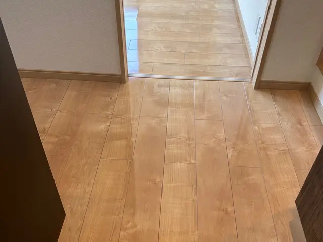 【完全自社施工】損害保険加入済み。女性スタッフ同行可能。サービスの画像