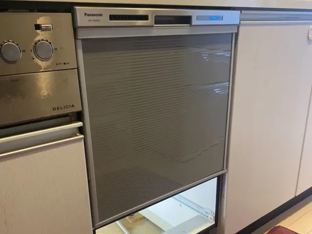 大手業務経験あり！綺麗で確実な工事を致します♪今ならエアコン取り外し、回収無料！サービスの画像