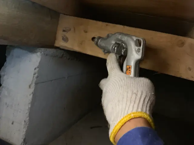 ★白蟻対策協会認定防除士による責任施工店です★5年保証、損害保険付き●サービスの画像