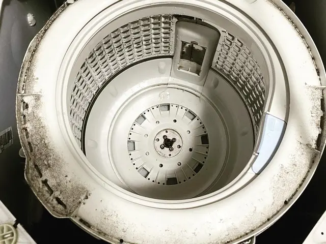 青森【カビを徹底洗浄】地元密着・安心価格で笑顔で対応◎損害保険加入済み◎サービスの画像