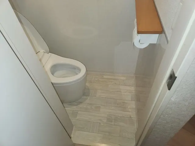 トイレリフォームお任せください。　　　　キッチンパネル施工可能！！サービスの画像