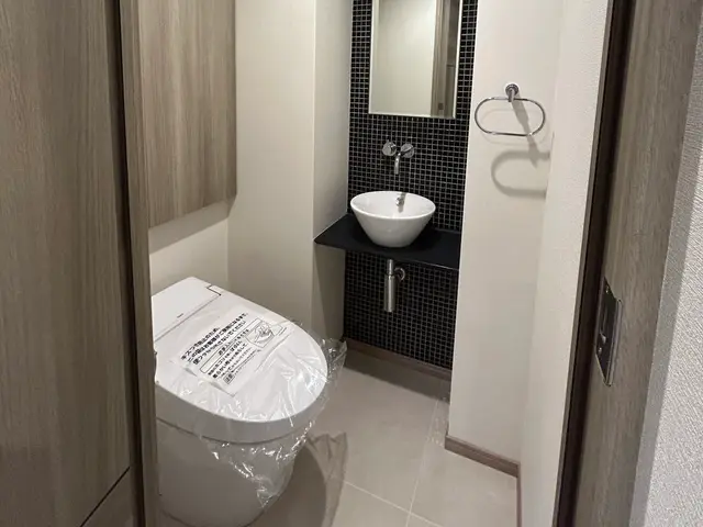 トイレリフォームお任せください。　　　　キッチンパネル施工可能！！サービスの画像