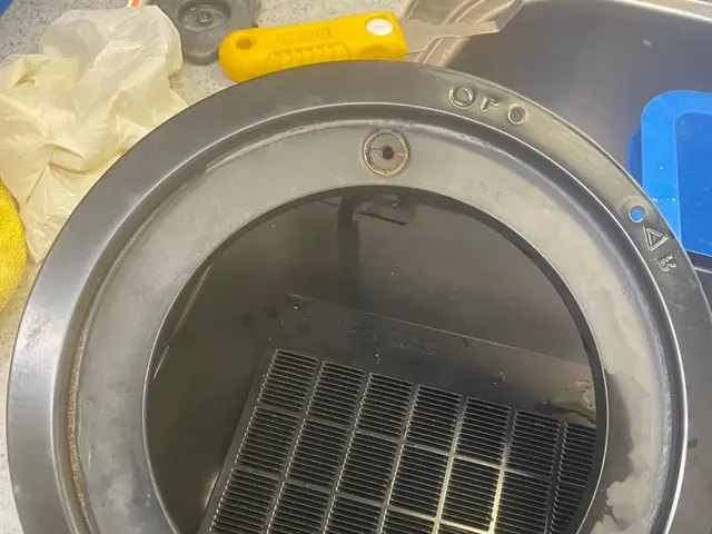 レンジフード汚れ全部洗います！！豊富な経験と知識で丁寧に作業いたします！サービスの画像