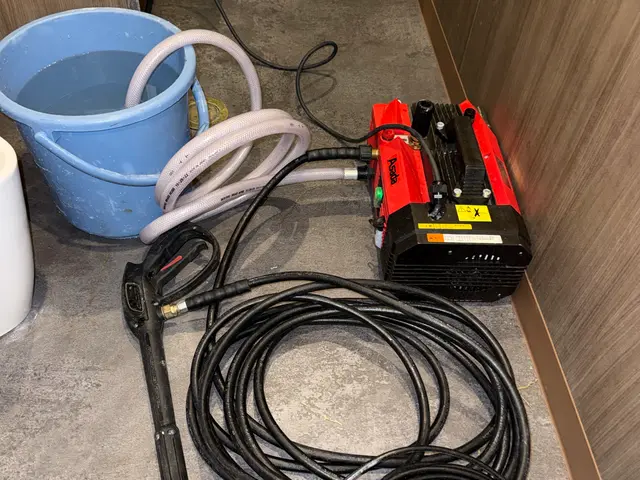 プロの技術でご満足いただけるように心を込めて作業いたしますサービスの画像