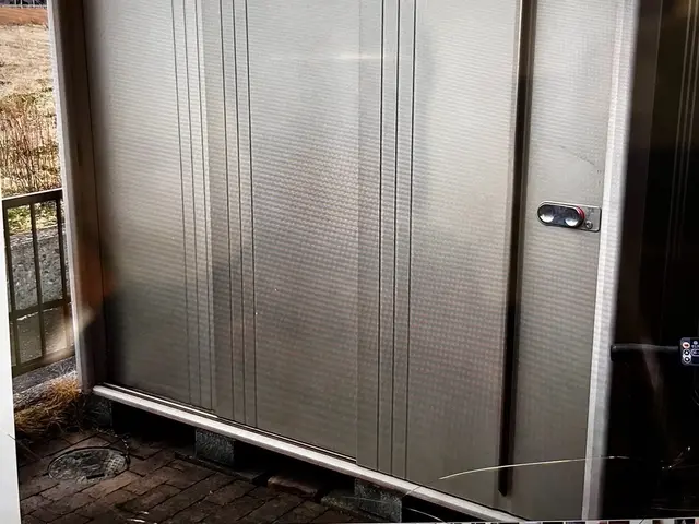 金属製物置解体、回収、中身の不用品回収も対応可能ですサービスの画像