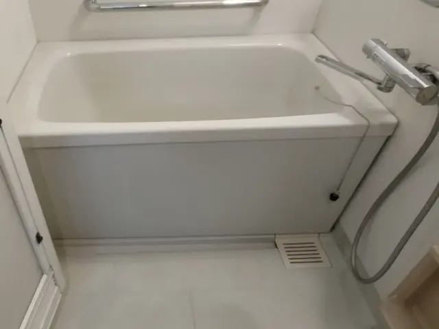 【大好評】プロの技術で感動を♪黒カビ除去してフッ素コートでつるピカ♬サービスの画像