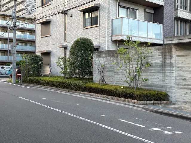 自社スタッフによる安心の植栽管理で、お庭をすっきり美しく変身サービスの画像