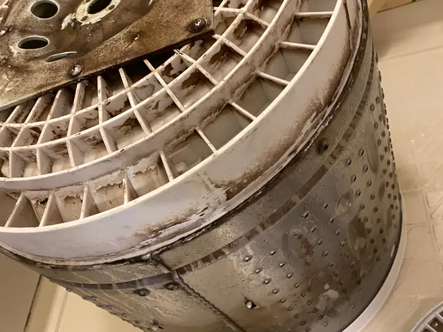 大人気！年間300件以上の施工実績！安心してお使い頂く為に徹底除菌サービスの画像