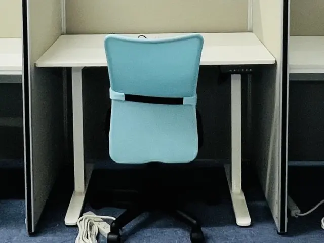 手動・電動昇降デスク組立サービスサービスの画像