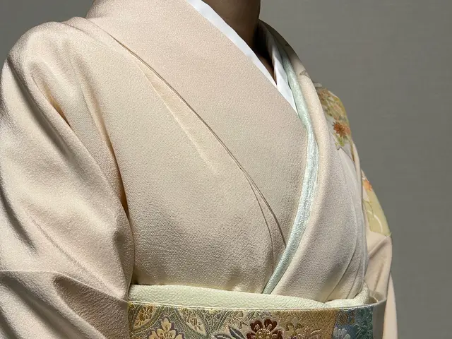 美しいシルエットでストレスフリーな着付けいたします！