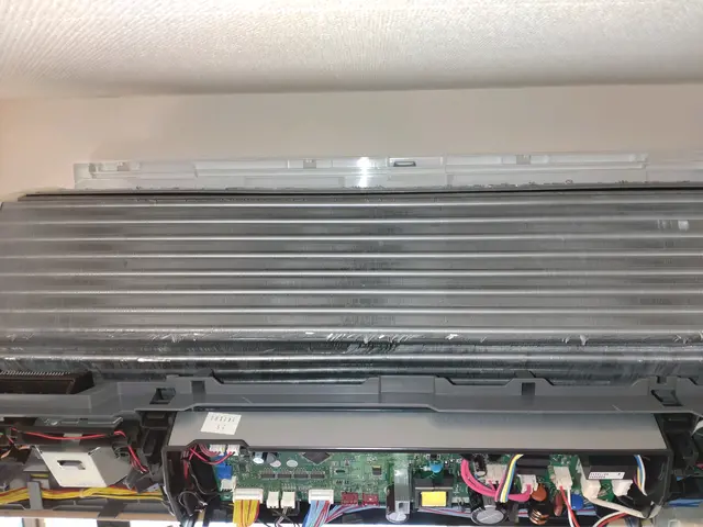 エアコンのお掃除をしませんか?カビや臭いを丁寧に取り除きます。サービスの画像