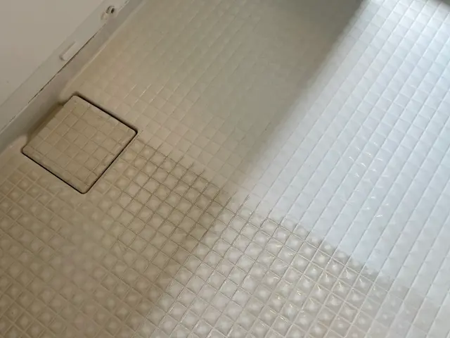 ☆エプロン内、鏡鱗取り標準作業☆浴室及び換気扇！個別に申し込むより断然お得です！サービスの画像