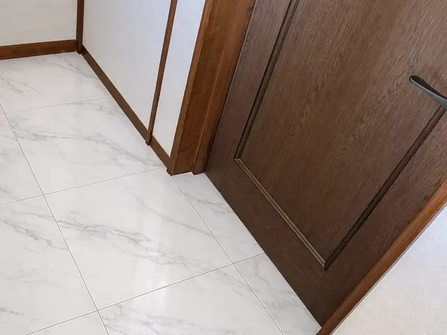 ペットドア取り付けサービスの画像