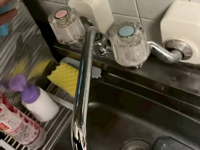 水栓蛇口交換しますサービスの画像