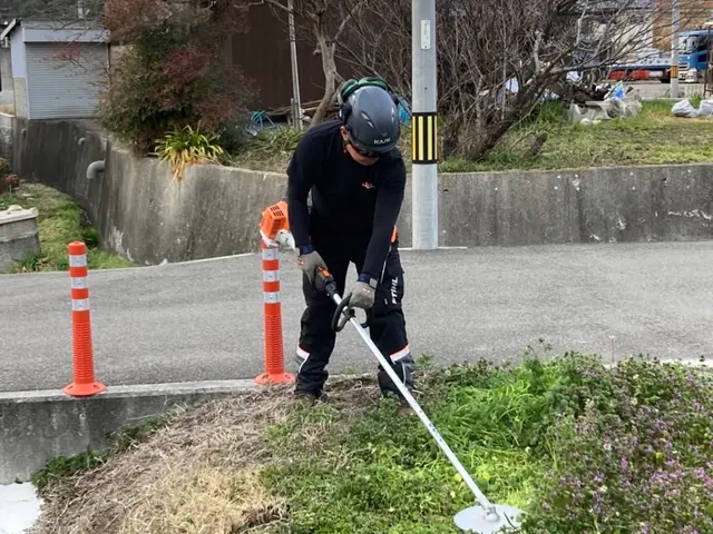 【草刈り・集草】駐車場代当店負担！営業時間外・対応地域外でもご相談歓迎！サービスの画像