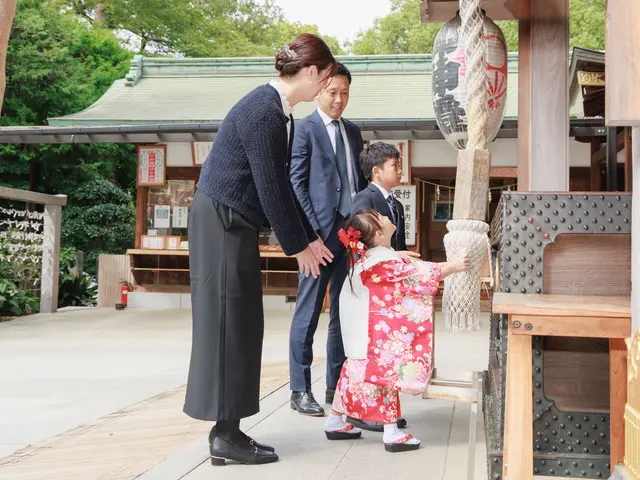 【和傘等貸出:無料】女性カメラマンだから安心！自然な笑顔を残す七五三撮影サービスの画像