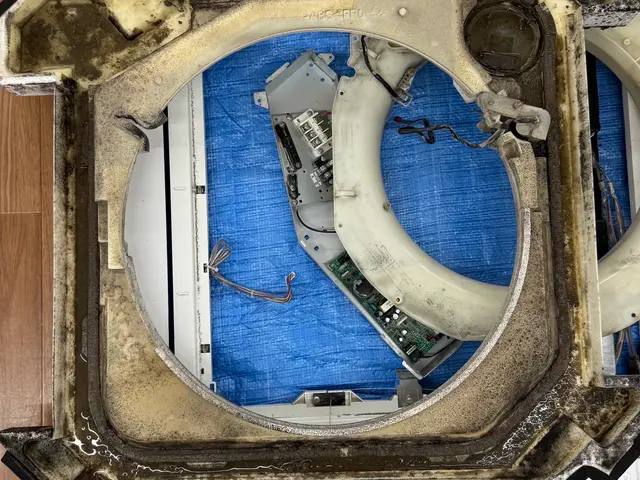 【元Jリーガーがご訪問】セカンドキャリア奮闘中！アスリートの体力と技で快適空間をサービスの画像