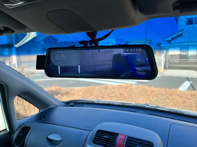 ドラレコ　デジタルミラー　レーダー探知機　出張取付　外車サービスの画像